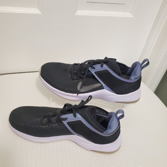 Nike Women's Air Max Bella TR Black & Irridescent Purple Size 11, Athletic - Picture 3 of 8